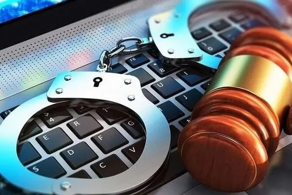 پنج نفر در یزد به دلیل عکاسی از اماکن حساس و تشویش اذهان عمومی دستگیر شدند