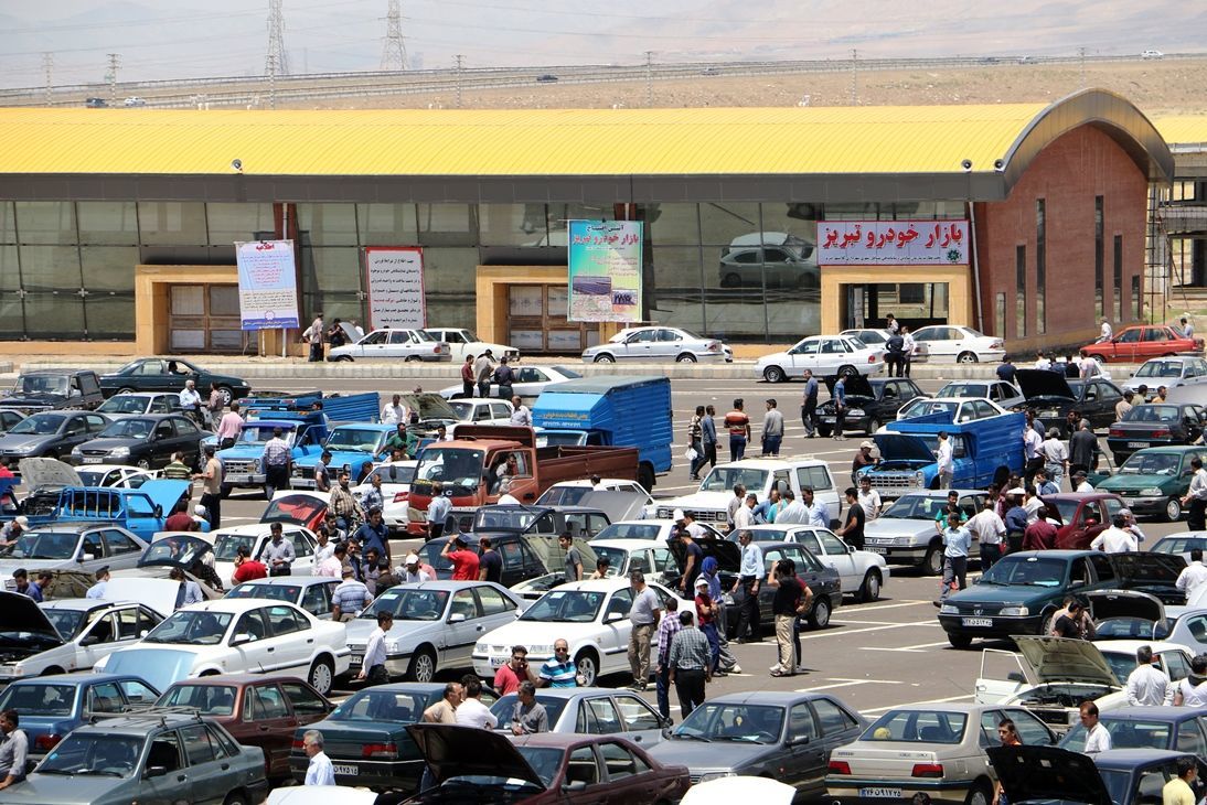شورای رقابت بر توقف عرضه خودروها در بورس تاکید کرد