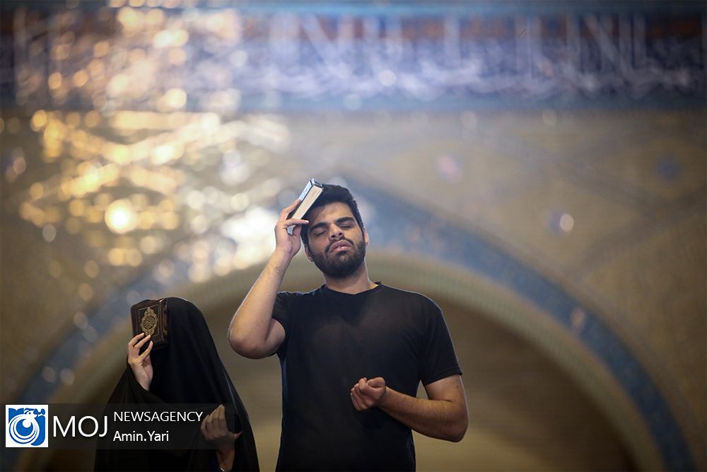 احیای شب بیست و یکم ماه مبارک رمضان در مصلای امام خمینی (ره)