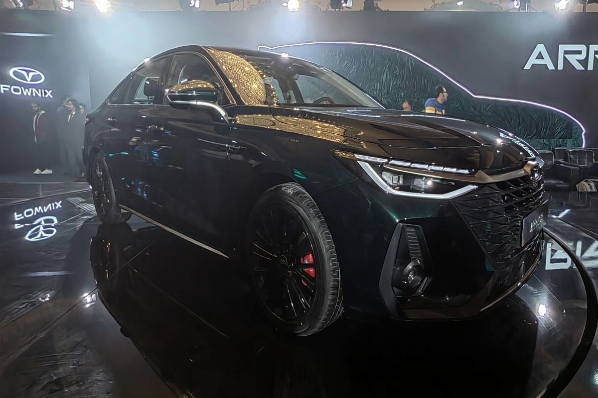 مدیران خودرو سدان جدید خود را با نام فونیکس آریزو 8 رونمایی کرد+تصاویر