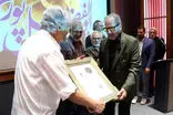 گواهینامه درجه یک هنری به ابوالفضل پورعرب اهدا شد