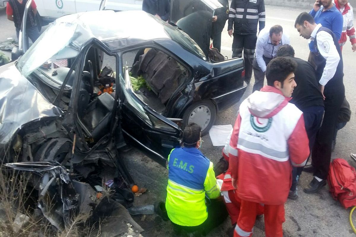 واژگونی یک دستگاه پژو در منطقه سرخ‌آباد سوادکوه/یک نفر کشته و 3 نفر مصدوم شدند