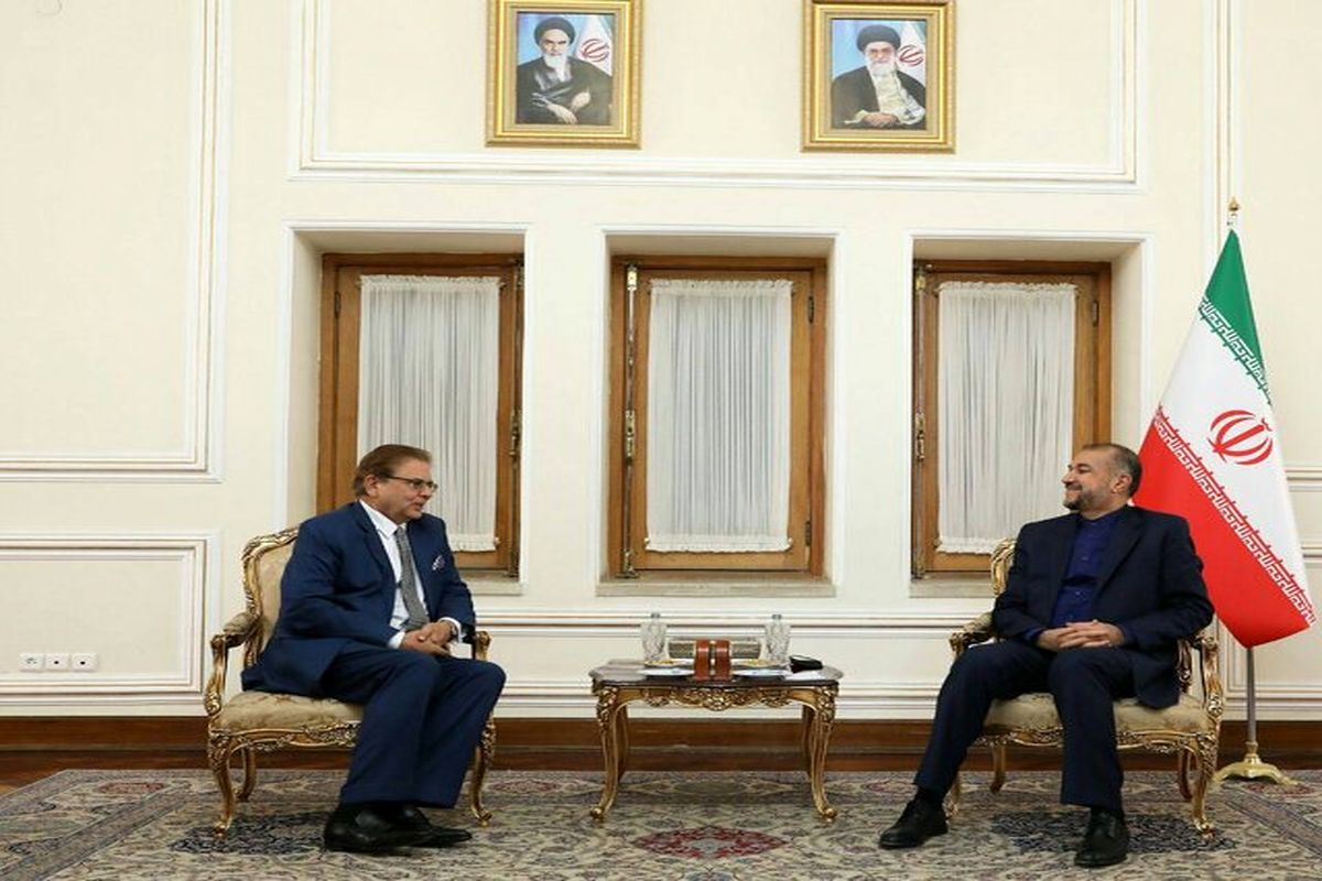 ایران آمادگی خود را برای برگزاری نشست فوق‌العاده وزرای خارجه همسایگان افغانستان اعلام کرد