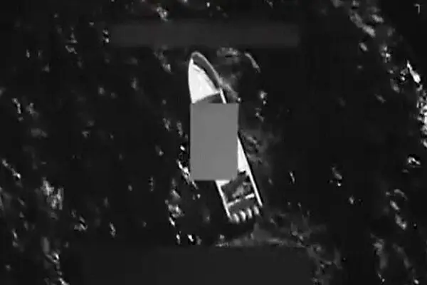 آمریکا از هدف قرار دادن یک کشتی در آب‌های بین‌المللی خبر داد