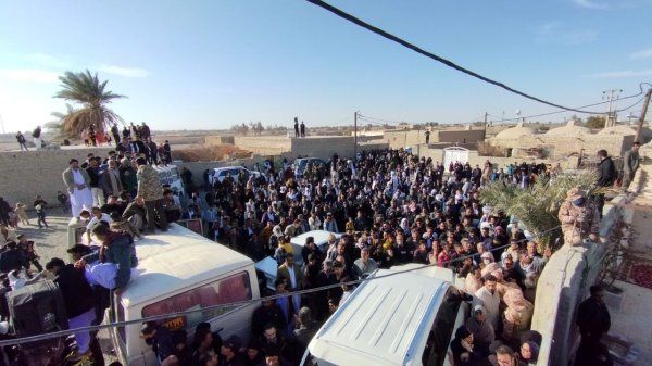 دیدار و گفت‌وگوی رئیس‌جمهور با مردم روستای کلوخی زابل+ فیلم