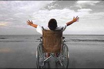 کمک مالی فرماندار ثلاثباباجانی به معلولین تحت پوشش بهزیستی