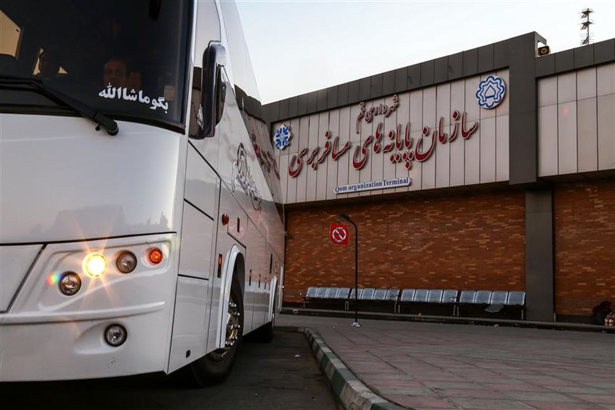 اعزام روزانه ۵ هزار زائر از پایانه شهرداری قم به مرز مهران