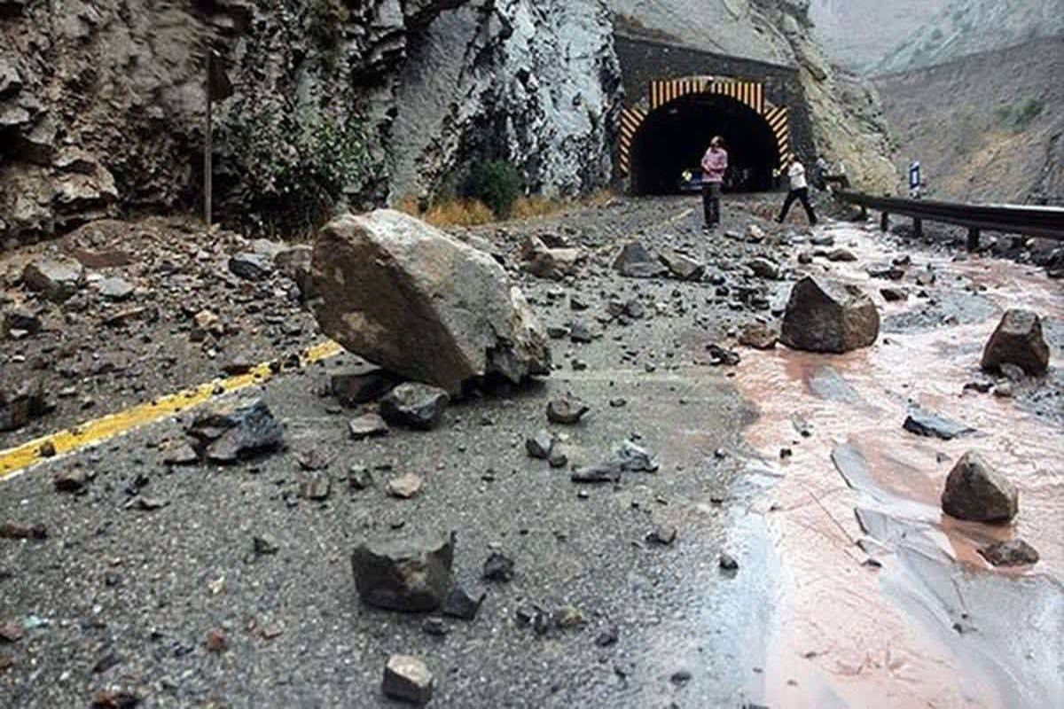 آزادراه تهران - شمال و جاده چالوس بازهم بسته شد