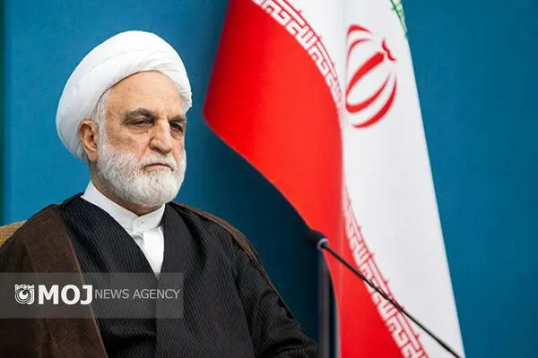 در اقدامی مغایر با کنوانسیون‌های بین‌المللی، ندامتگاه اوین، هدف حمله اسرائیل قرار گرفت