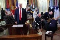 غش کردن یکی از مدیران اجرایی آمریکایی حین پخش زنده در اتاق ترامپ + فیلم