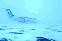 فرود نفس‌گیر هواپیما در برف و کولاک شدید فرودگاه اردبیل