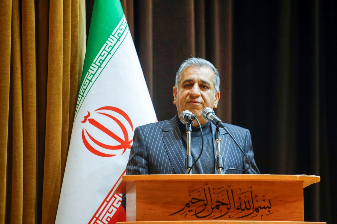 مدیران با تدبیر و مسئولیت‌پذیری، رضایت مردم را محور قرار دهند