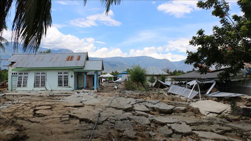 شمار جان باختگان زلزله در اندونزی به 30 تن افزایش یافت