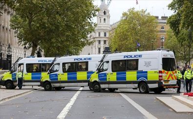 پلیس انگلیس یک پل در لندن را به دلیل تهدید تروریستی مسدود کرد