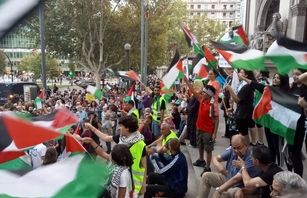 تظاهرات مردمی اسپانیایی‌ها در حمایت از مردم مظلوم غزه