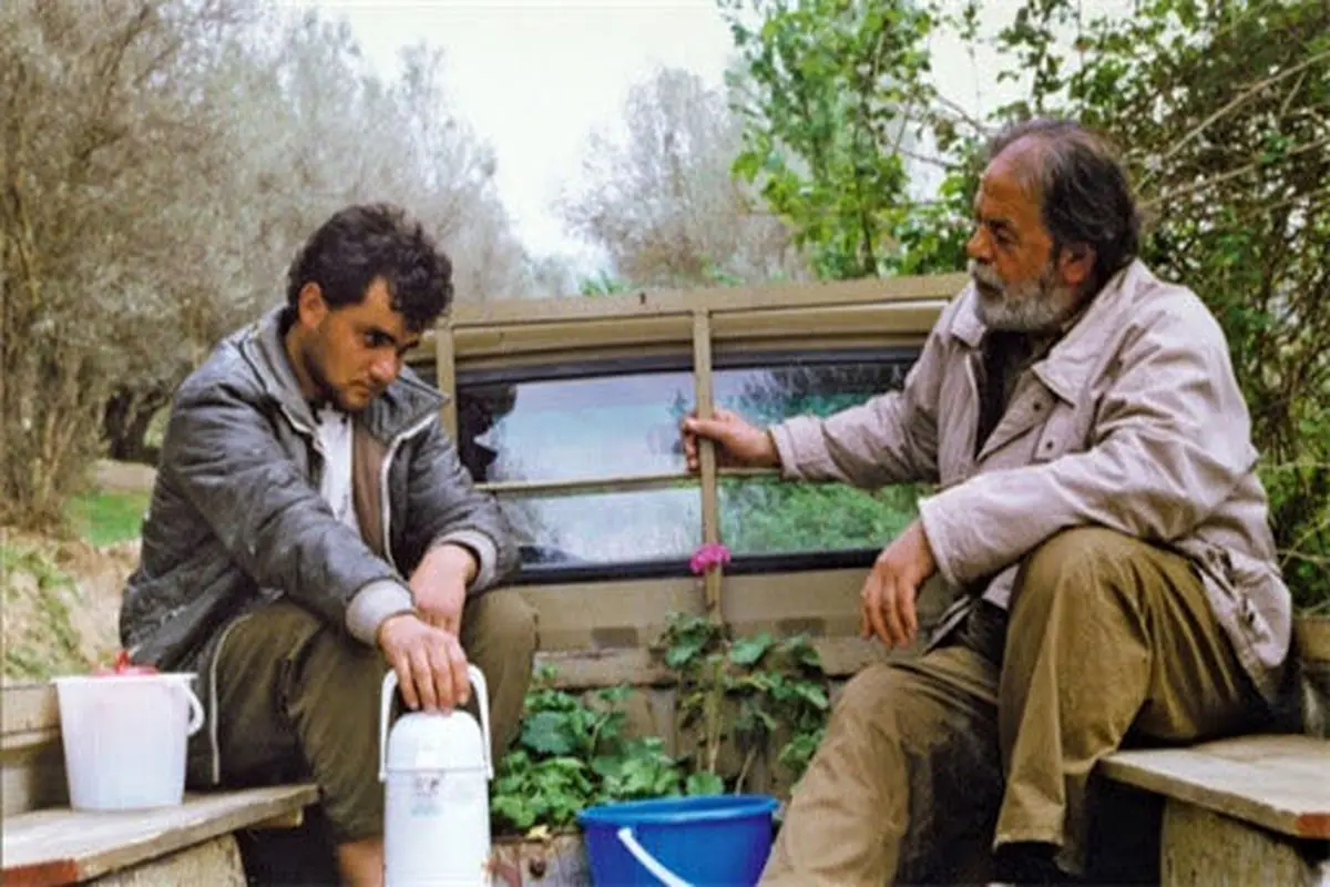  زیر درختان زیتون » ساخته زنده‌یاد عباس کیارستمی