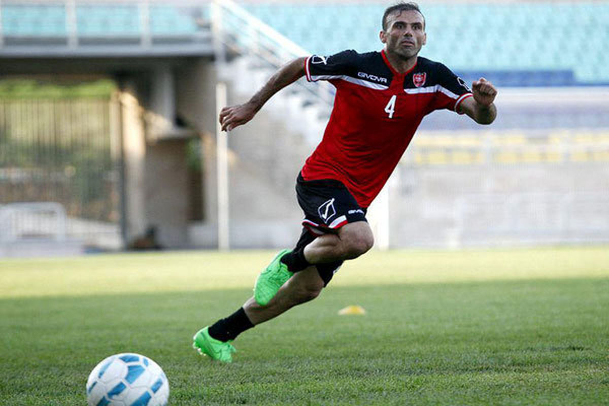 سید جلال حسینی برای بازی با الهلال عازم عمان می شود
