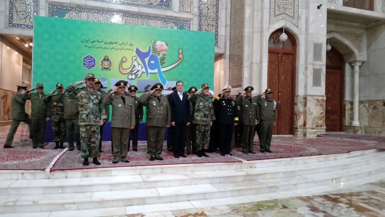 فرماندهان و کارکنان ارتش با آرمان‌های بنیانگذار انقلاب اسلامی تجدید میثاق کردند