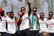 رونالدو قهرمانی پرتغال در یورو ۲۰۱۶ را به مهاجران تقدیم کرد