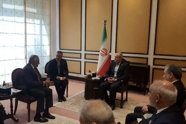 دیدار وزیر خارجه پاکستان با رئیس‌جمهور ایران در دومین روز سفر پزشکیان به اسلام‌آباد