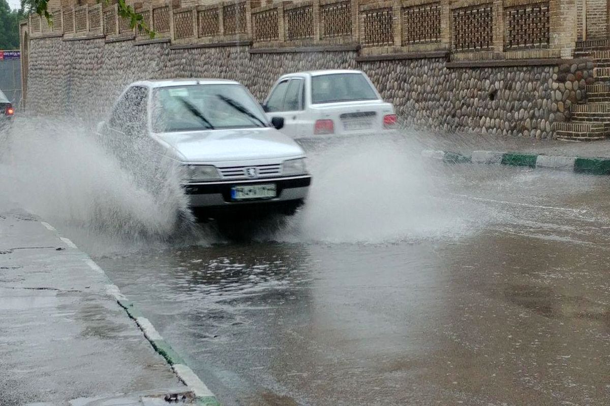 تصادف و ترافیک در جاده‌های خراسان رضوی به علت بارندگی 