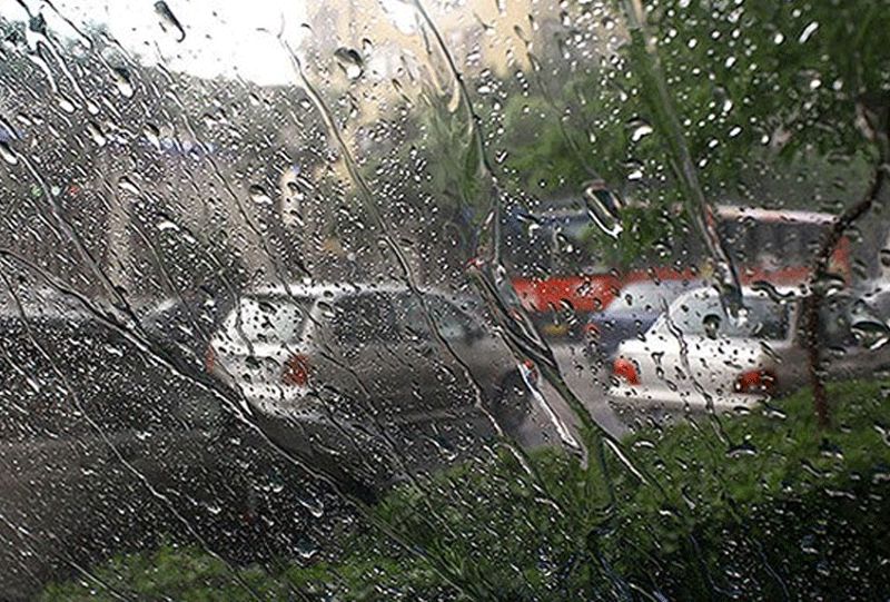 بارش باران و برف در آزادراه تهران-شمال