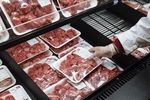 توزیع هفتگی ۵۰ تن گوشت قرمز منجمد در بازار کردستان آغاز شد