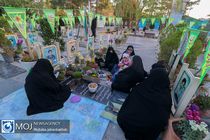 تحویل سال نو در گلستان شهدای اصفهان 