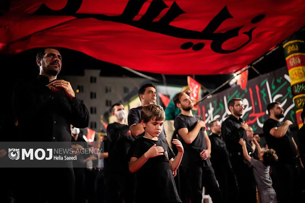 مراسم عزاداری محرم در هیئت ریحانه الحسین (س)
