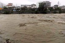 امدادرسانی به سرنشینان بیش از ۱۷۰ خودرو گرفتار در سیلاب