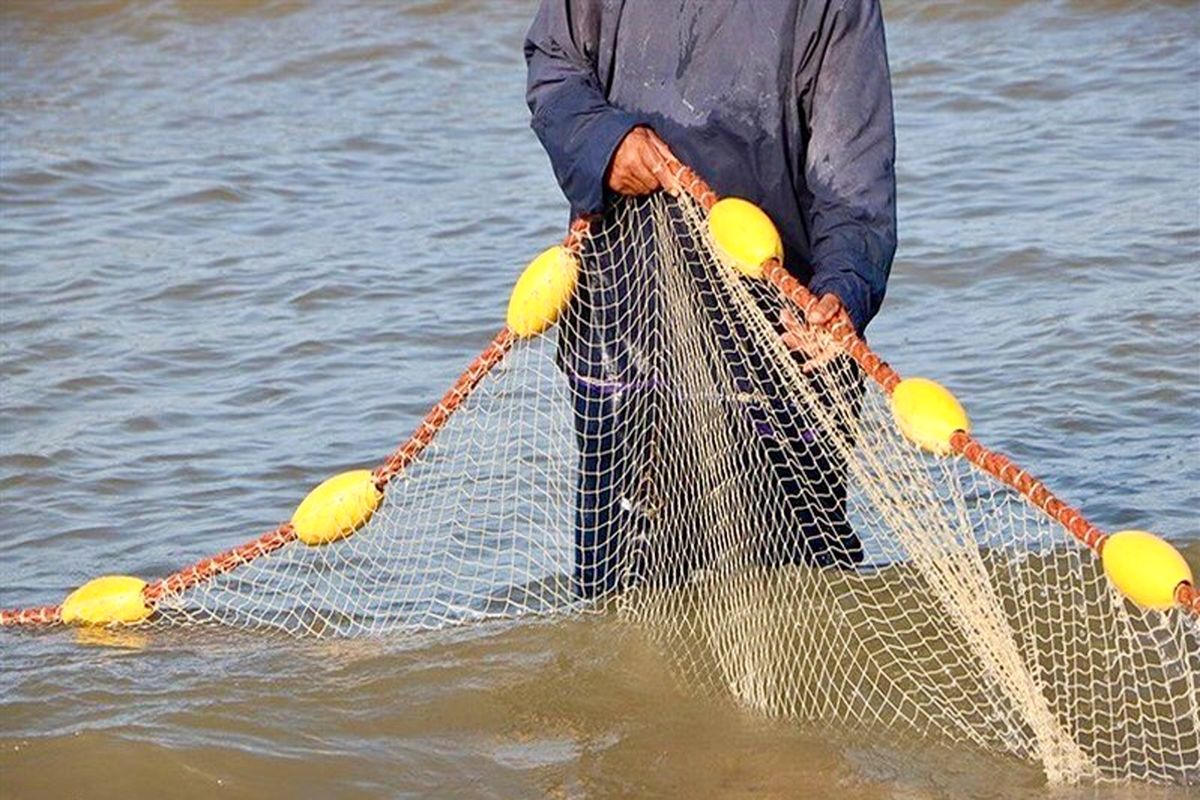 ماهیگیری در دریاچه سد زاینده رود ممنوع شد