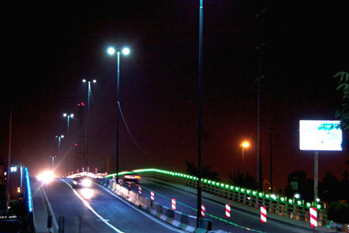 وجود 3500 شعله روشنایی در سراسر جاده‌های استان کرمانشاه