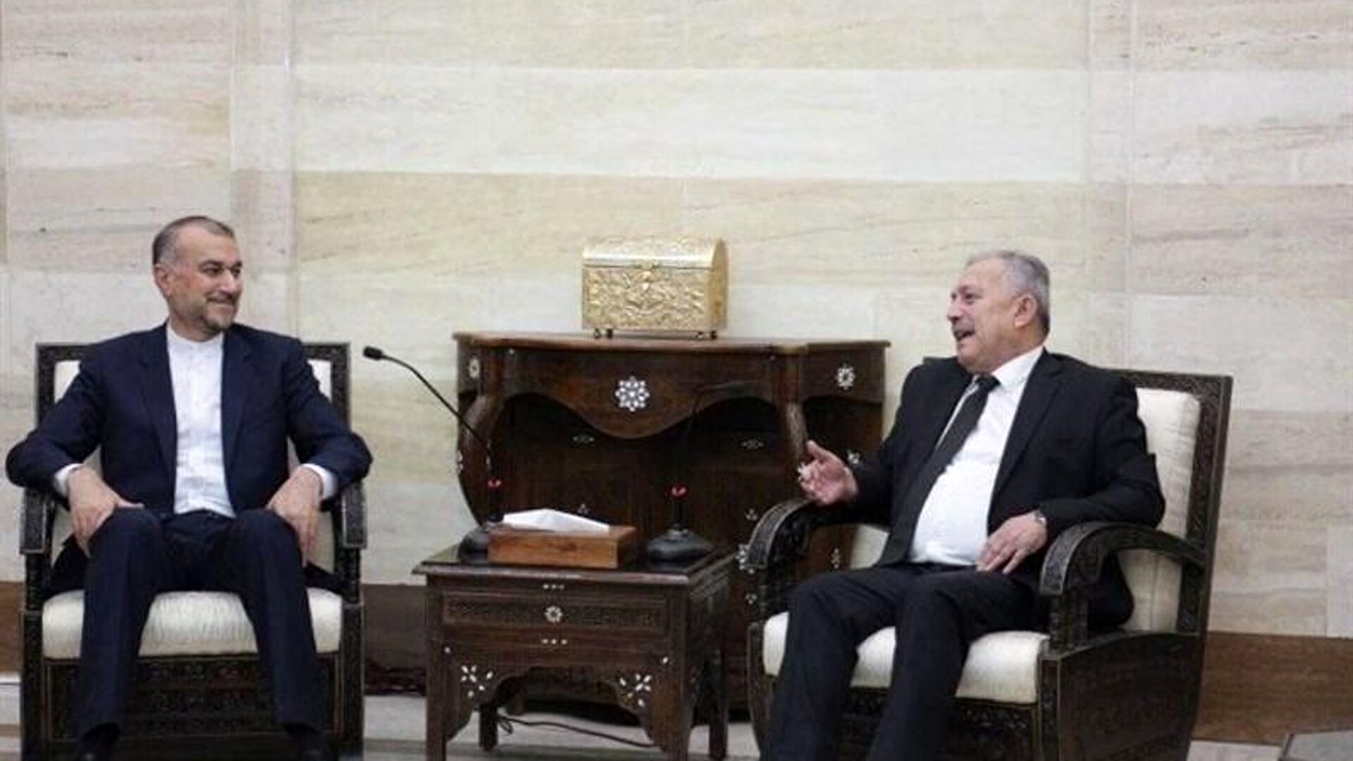 وزیر امور خارجه ایران با نخست وزیر سوریه دیدار کرد