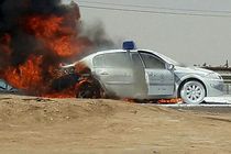 خودروی پلیس در آتش سوخت