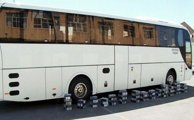 اتوبوس های حامل کالای قاچاق در بندرعباس توقیف شد