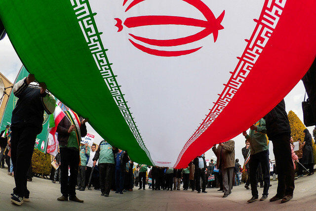  راهپیمایی یوم الله ۲۲ بهمن در شیراز آغاز شد