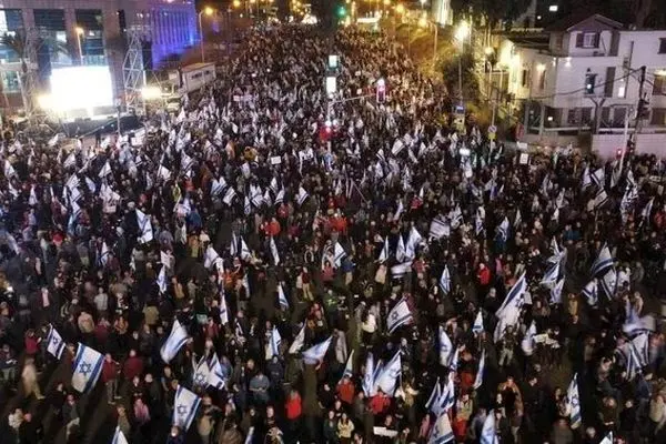 صهیونیست‌ها بر علیه نتانیاهو فاسد شعار دادند