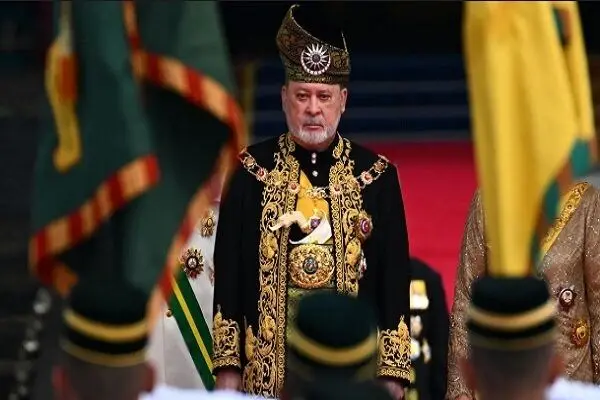 پادشاه مالزی با «پوتین» دیدار می‌کند