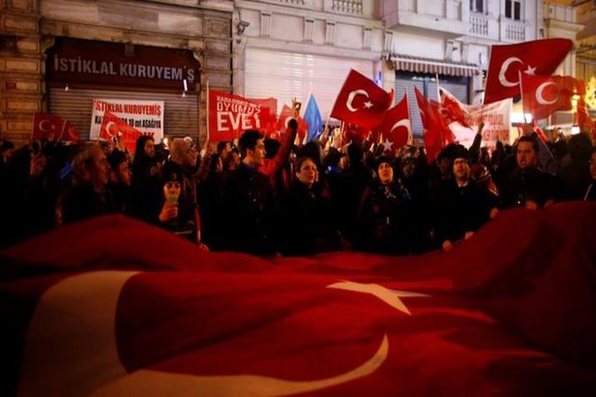 ترکیه سفارت هلند را بست و از سفیر هلندی خواست برنگردد