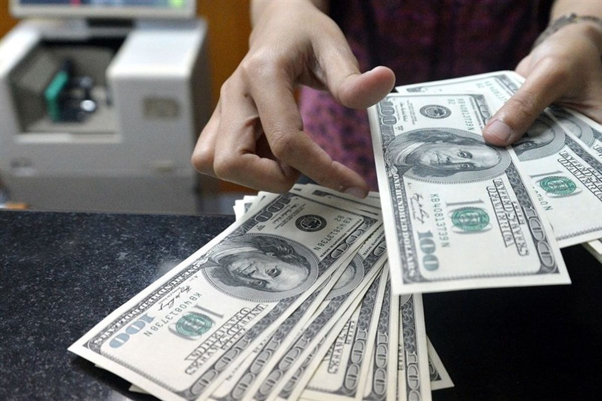 فروش ارز دولتی در شعب منتخب ۵ بانک برای روز جمعه
