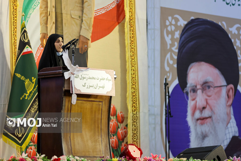 حاج قاسم نماد امنیت، انسجام و آرامش ایران است