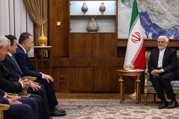 عارف از وزیر انرژی تاجیکستان میزبانی کرد