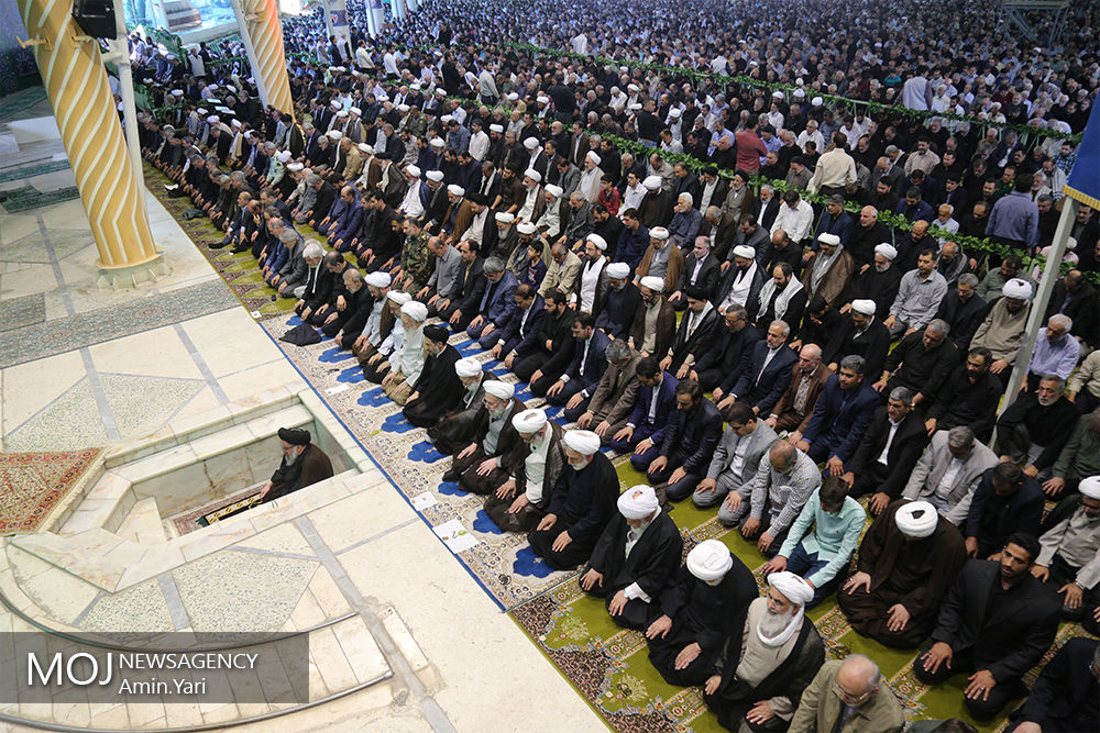 آخرین نماز جمعه تهران در ماه مبارک رمضان همزمان با روز جهانی قدس به امامت حجت الاسلام سید احمد خاتمی