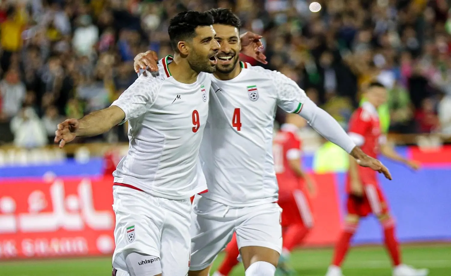 انتقاد سنگین مجری شبکه خبر به شجاع خلیل‌زاده و مهدی طارمی + فیلم