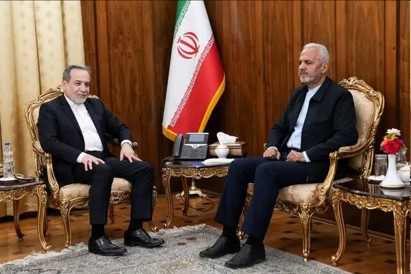 سرپرست سفارت ایران در کابل با وزیر امور خارجه دیدار کرد