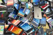 دستگیری مالخر گوشی های تلفن همراه در خمینی شهر/ کشف 80 دستگاه گوشی تلفن همراه