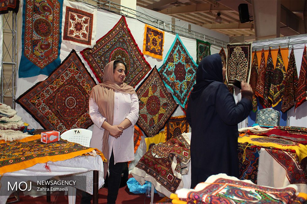 اصل صنایع دستی استان یزد از پارچه و لباس است