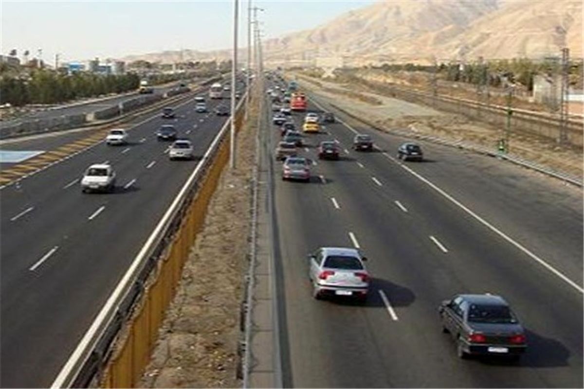 ثبت ۷.۶ میلیون تردد در محورهای استان فارس/ 11 هزار تخلف از سرعت مجاز در محورهای فارس ثبت شد