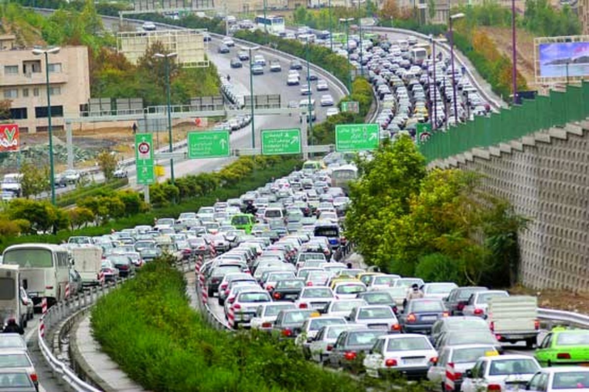 جاده‌ چالوس یکطرفه شد / حجم ترافیک در ساعات آینده افزایش پیدا می‌کند