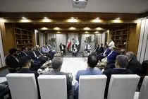 توسعه زیرساخت‌ها، حمایت از بخش خصوصی و احقاق حقوق جزیره